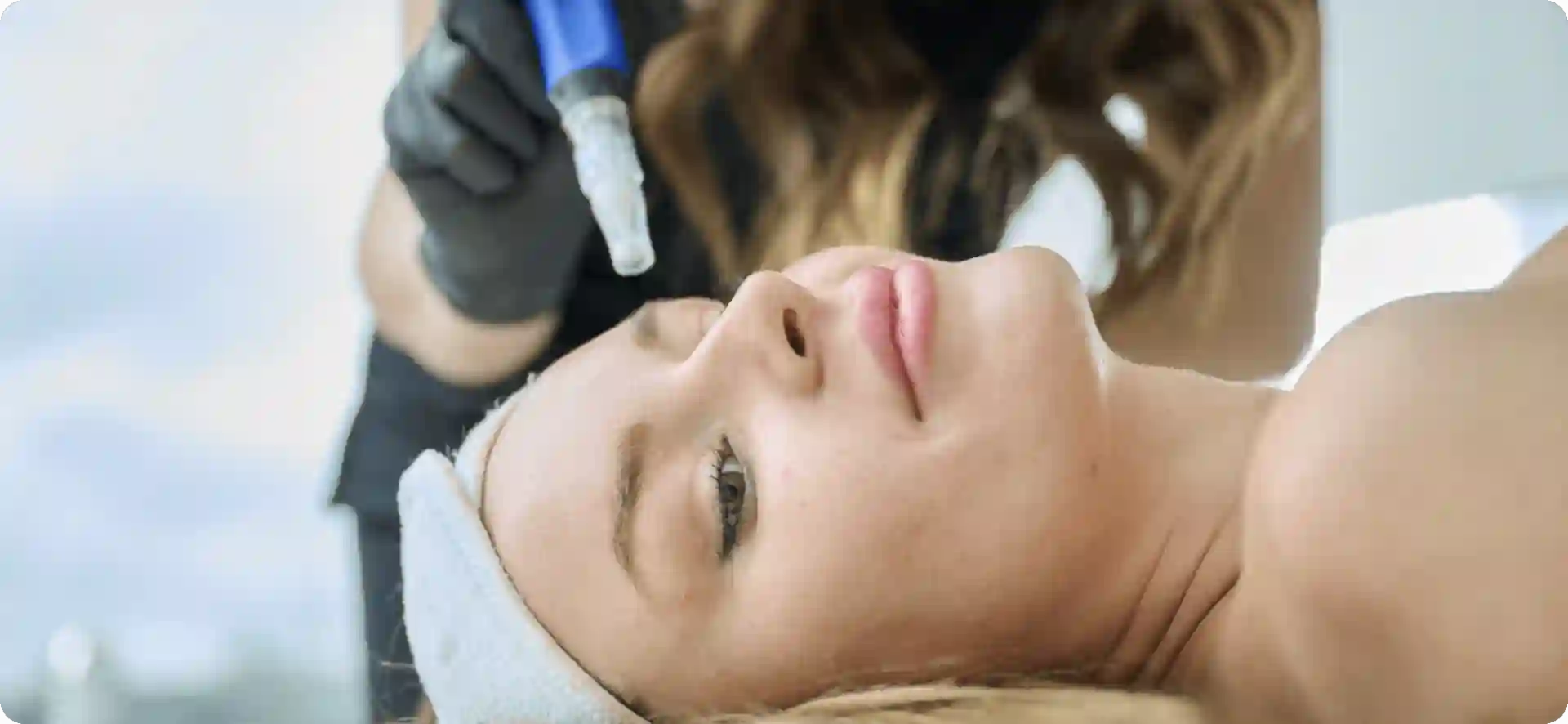 How Do Microneedles Trigger New Collagen and Elastin in Loose Skin Leicestershire?